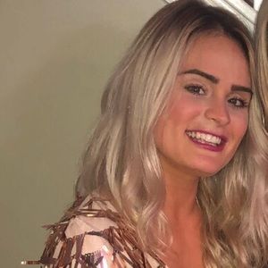 Meet your Posher, Caroline